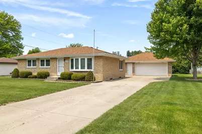 23548 W Lynn Street, Plainfield, IL 60586 - Photo 1