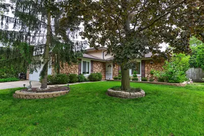 833 Summerfield Drive, Roselle, IL 60172 - Photo 1