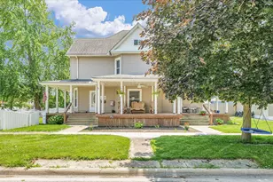 102 W Orleans St, Paxton, IL 60957 - Photo 1