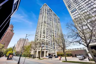 5455 N Sheridan Rd, Chicago, IL 60640 - Photo 1