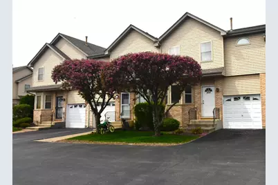 8660 Thomas Charles Lane, Hickory Hills, IL 60457 - Photo 1