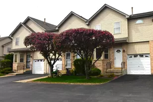 8660 Thomas Charles Ln, Hickory Hills, IL 60457 - Photo 1