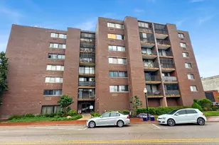 11 W Green St, Bensenville, IL 60106 - Photo 1