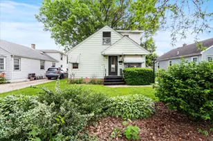 1308 Waverly Pl, Joliet, IL 60435 - Photo 1