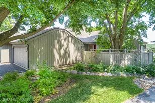 333 N Shoreline Rd, Lake Barrington, IL 60010 - Photo 1