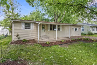 1003 S Pleasantview Drive, Tuscola, IL 61953 - Photo 1