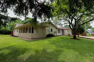 19421 W Hoag Ct, Mundelein, IL 60060 - Photo 1