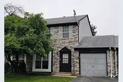 1246 Robin Drive, Carol Stream, IL 60188 - Photo 1