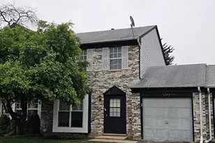 1246 Robin Dr, Carol Stream, IL 60188 - Photo 1