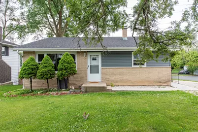 2631 W Greenwood Avenue, Waukegan, IL 60087 - Photo 1