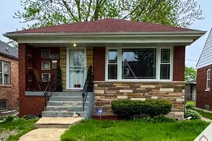 12211 S Lafayette Ave, Chicago, IL 60628 - Photo 1