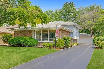 1103 S Belmont Avenue, Arlington Heights, IL 60005 - Photo 1