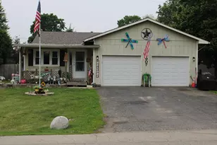 907 N Eddy St, Sandwich, IL 60548 - Photo 1