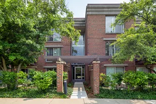 422 Kelburn Rd, Deerfield, IL 60015 - Photo 1