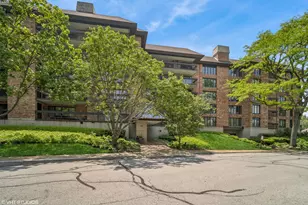 3851 Mission Hills Rd, Northbrook, IL 60062 - Photo 1