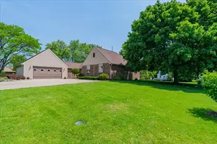 419 Circle Dr, Odell, IL 60460 - Photo 1