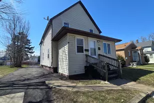 920 S McAlister Ave, Waukegan, IL 60085 - Photo 1
