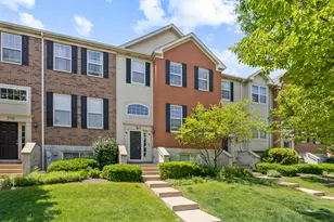 718 Thornbury Rd, Bartlett, IL 60103 - Photo 1