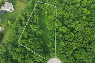 7106 Forest Oak Dr, McHenry, IL 60050 - Photo 1