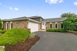 6118 White Birch Ln, Matteson, IL 60443 - Photo 1