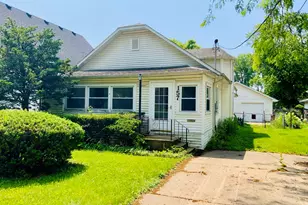 157 Prairie St, Ottawa, IL 61350 - Photo 1