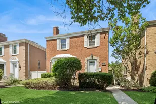 6118 N Legett Ave, Chicago, IL 60646 - Photo 1