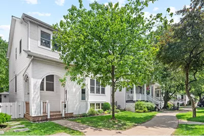 4220 N Kolmar Avenue, Chicago, IL 60641 - Photo 1