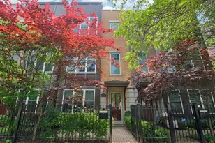 3011 W Cornelia Ave, Chicago, IL 60618 - Photo 1