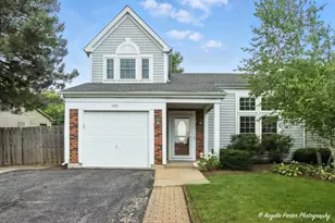 1193 Regent Dr, Mundelein, IL 60060 - Photo 1