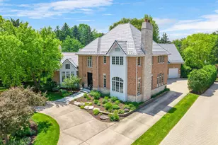 670 Grant Ct, Burr Ridge, IL 60527 - Photo 1