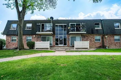 9998 S 84 Terrace #115, Palos Hills, IL 60465 - Photo 1