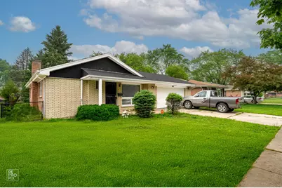 754 E 158th Street, South Holland, IL 60473 - Photo 1