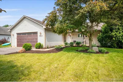 610 Fowler Street, Millington, IL 60537 - Photo 1