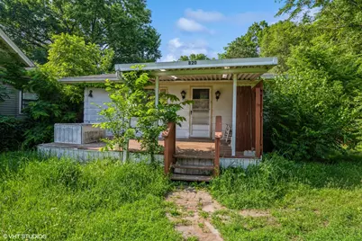 820 Montague Street, Rockford, IL 61102 - Photo 1