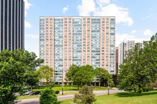 3180 N Lake Shore Dr, Chicago, IL 60657 - Photo 1