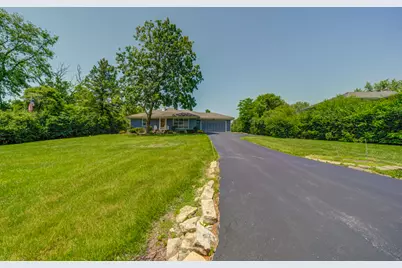 11460 75 Th Street, Burr Ridge, IL 60527 - Photo 1
