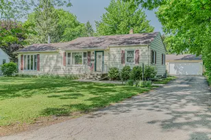 716 Kirkwood Ave, Winthrop Harbor, IL 60096 - Photo 1