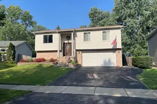 156 Thackeray Dr, Bolingbrook, IL 60440 - Photo 1