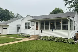 901 N Knox St, Princeton, IL 61356 - Photo 1