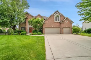 327 White Pines Ct, Oswego, IL 60543 - Photo 1