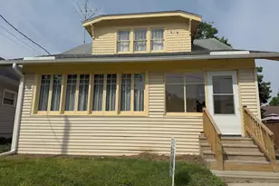 207 College Ave, Dixon, IL 61021 - Photo 1