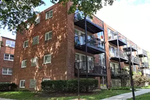 2624 W Catalpa Ave, Chicago, IL 60625 - Photo 1