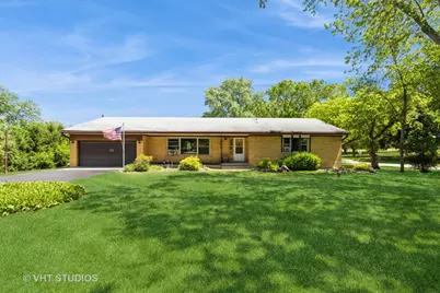 1221 S Grove Avenue, Barrington, IL 60010 - Photo 1