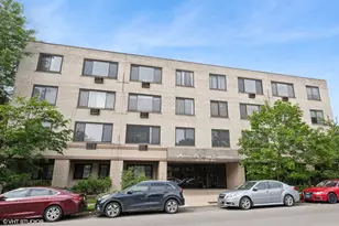 6060 N Ridge Ave, Chicago, IL 60660 - Photo 1