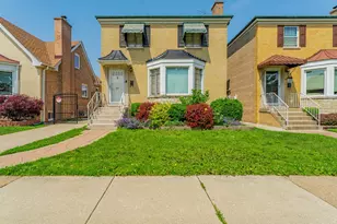 1820 Maple Ave, Berwyn, IL 60402 - Photo 1