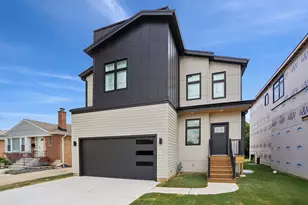5041 N Octavia Ave, Harwood Heights, IL 60706 - Photo 1