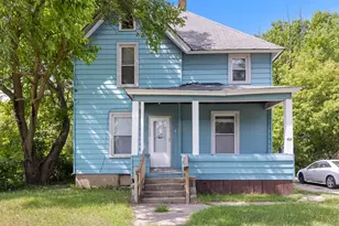 1121 Blaisdell St, Rockford, IL 61101 - Photo 1