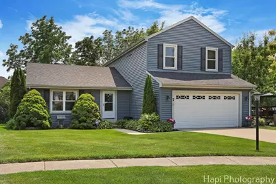 7 Kensington Court, Streamwood, IL 60107 - Photo 1