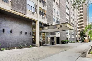 3033 N Sheridan Rd, Chicago, IL 60657 - Photo 1