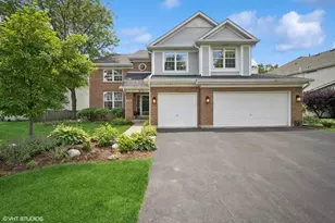534 Capital Ln, Gurnee, IL 60031 - Photo 1